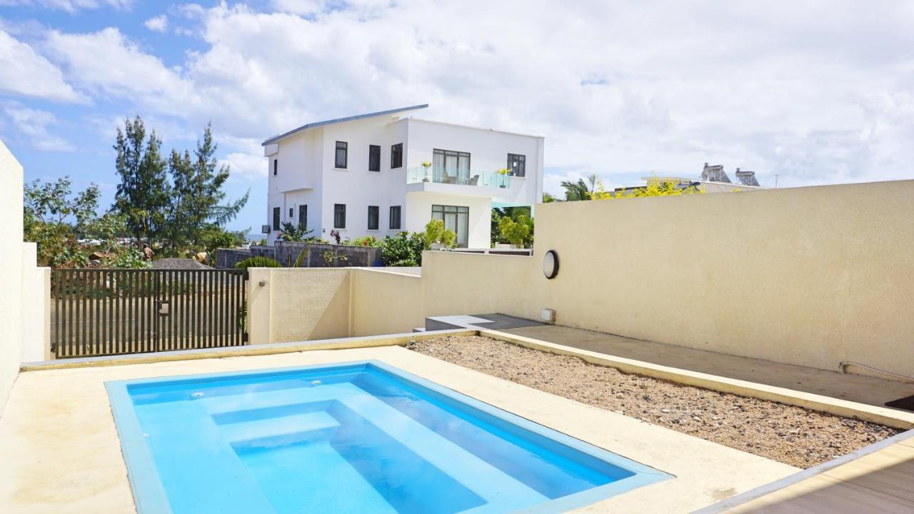 Palmyre Residence 7 & 8 Licensed By Tourism Authority 10071 Flic en Flac Exterior photo